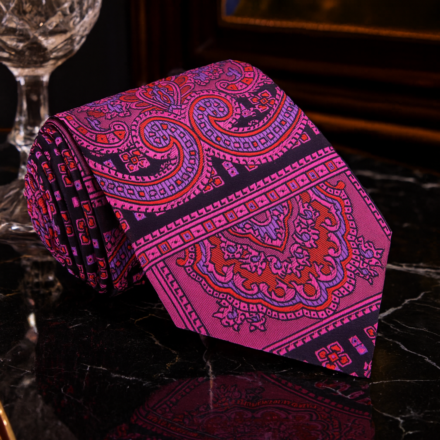 Pink abstract necktie