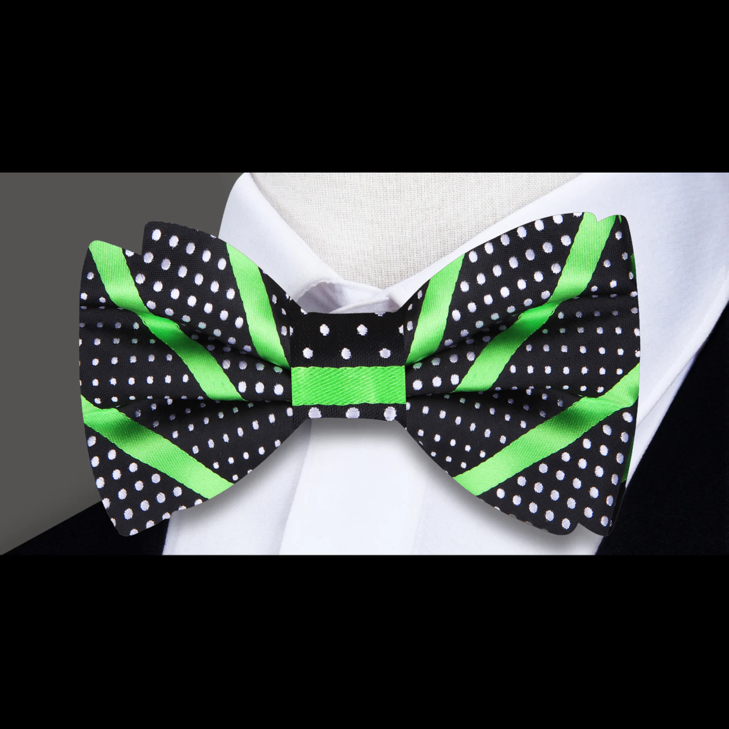Green Black Versatile Bow Tie a 