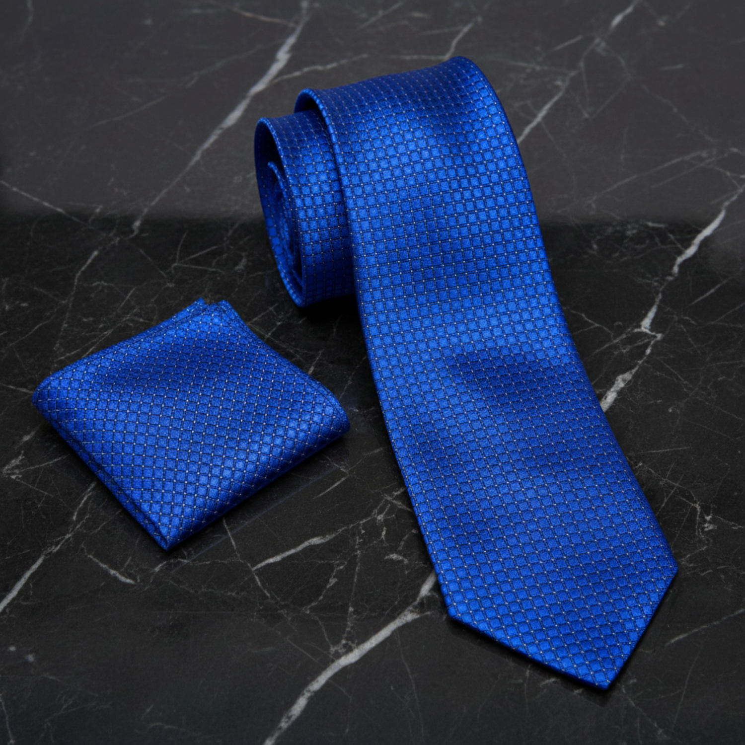Blue patterned tie and pocket square set 3