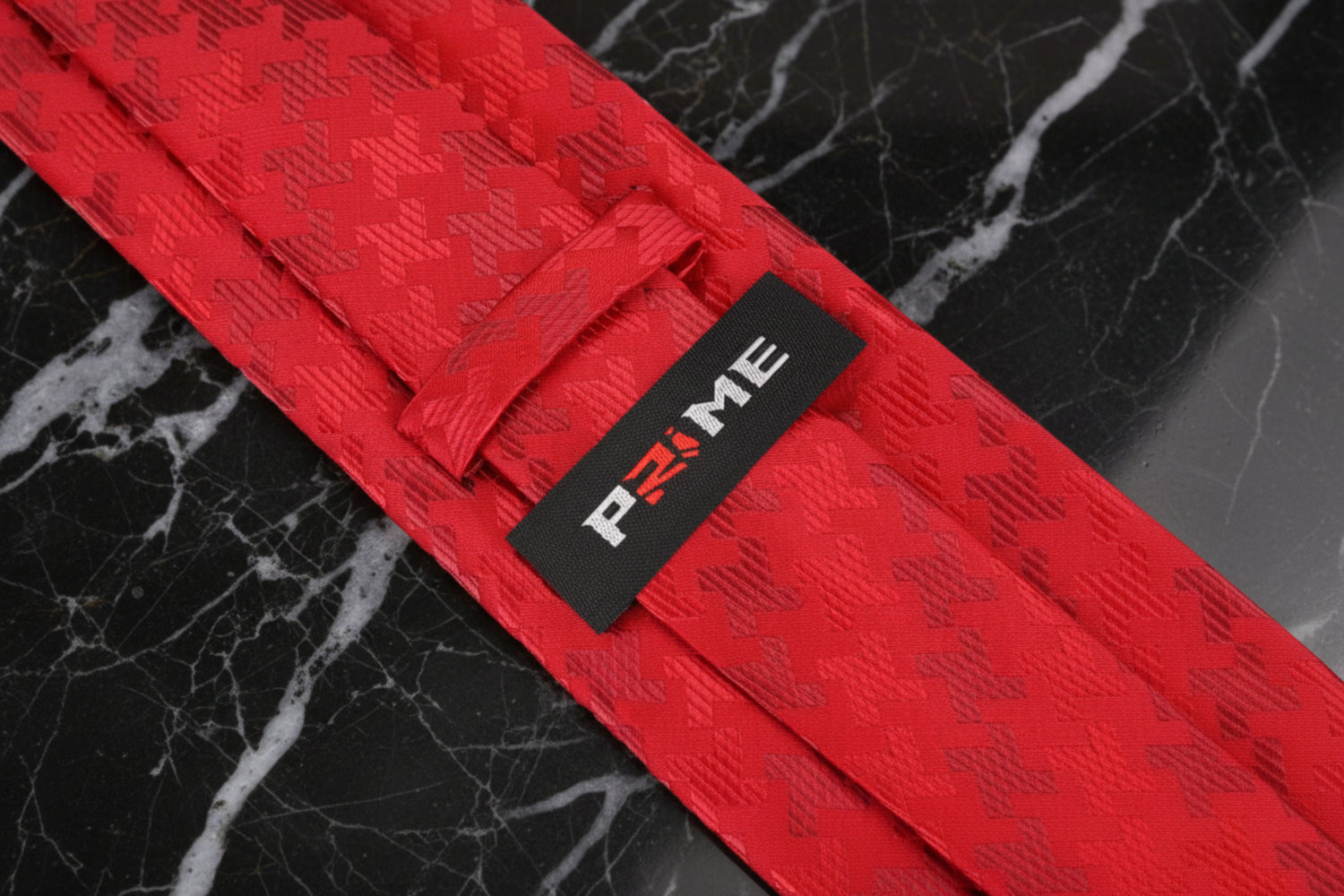Red Hounds Tooth Necktie Keep