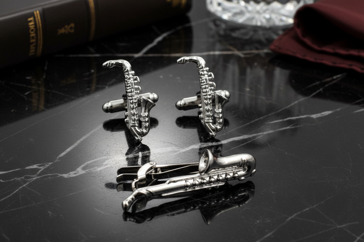 chrome tie bar and cufflinks