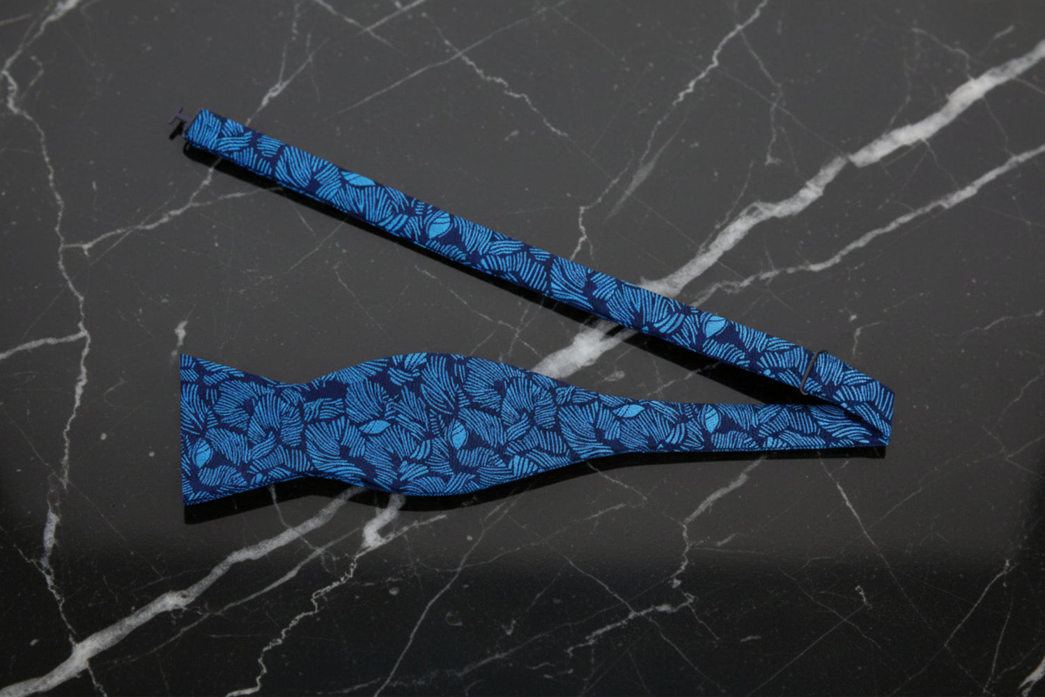 Dark Blue, Blue Sketched Palm Leaves Bow Tie Self Tie