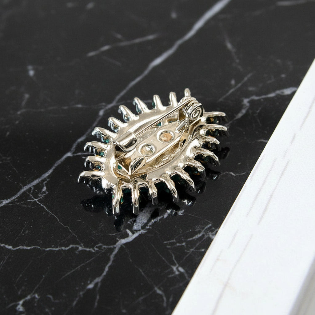 Back Of Lapel Pin: Eye Lapel Pin with Black Stones