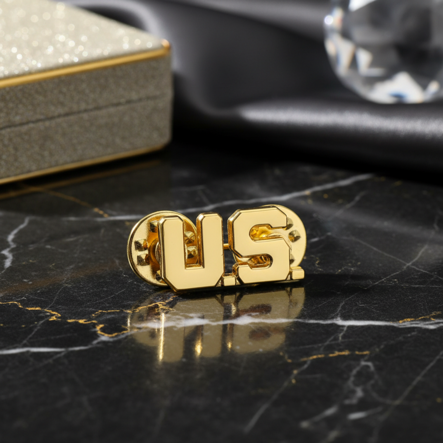 Gold 'US' pin view 2