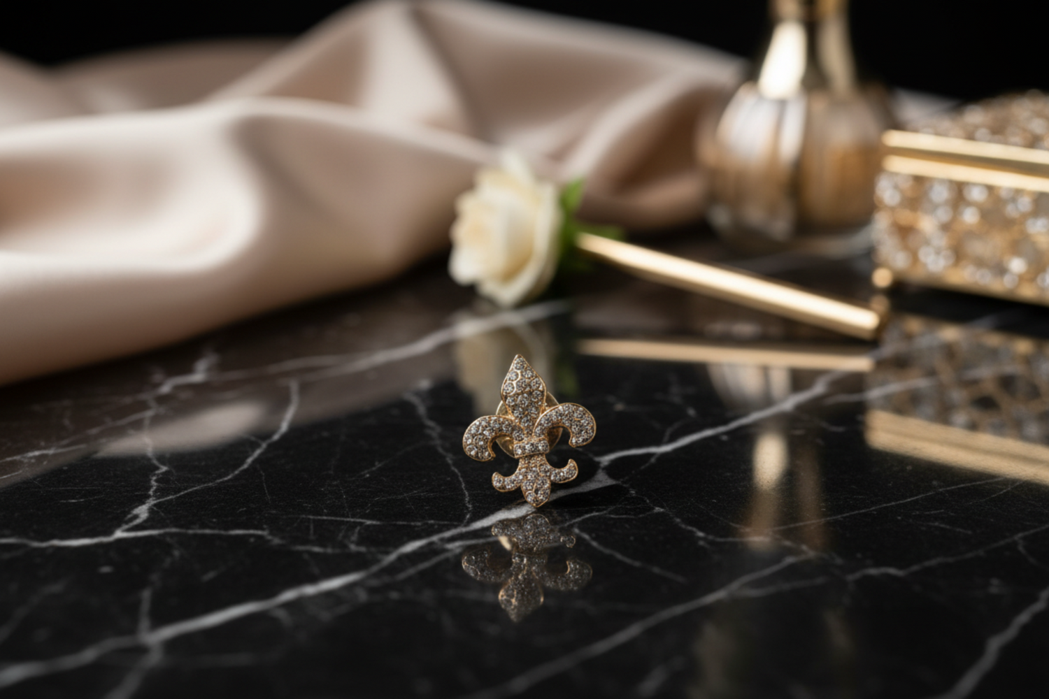 View 2 Gold Color Lapel Pin