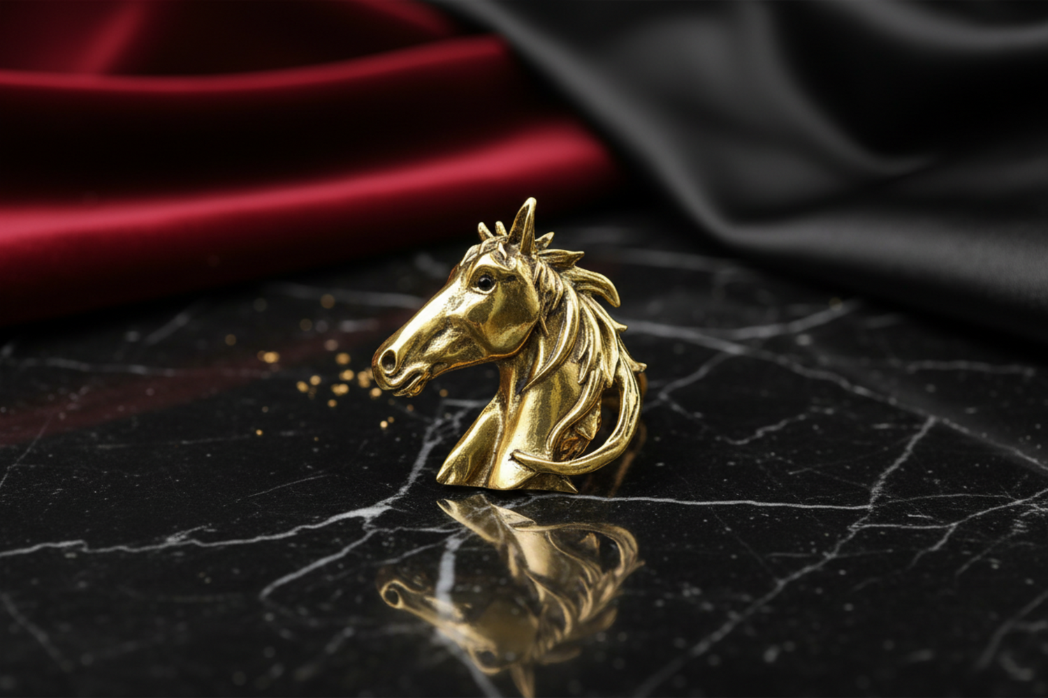 horse head lapel pin