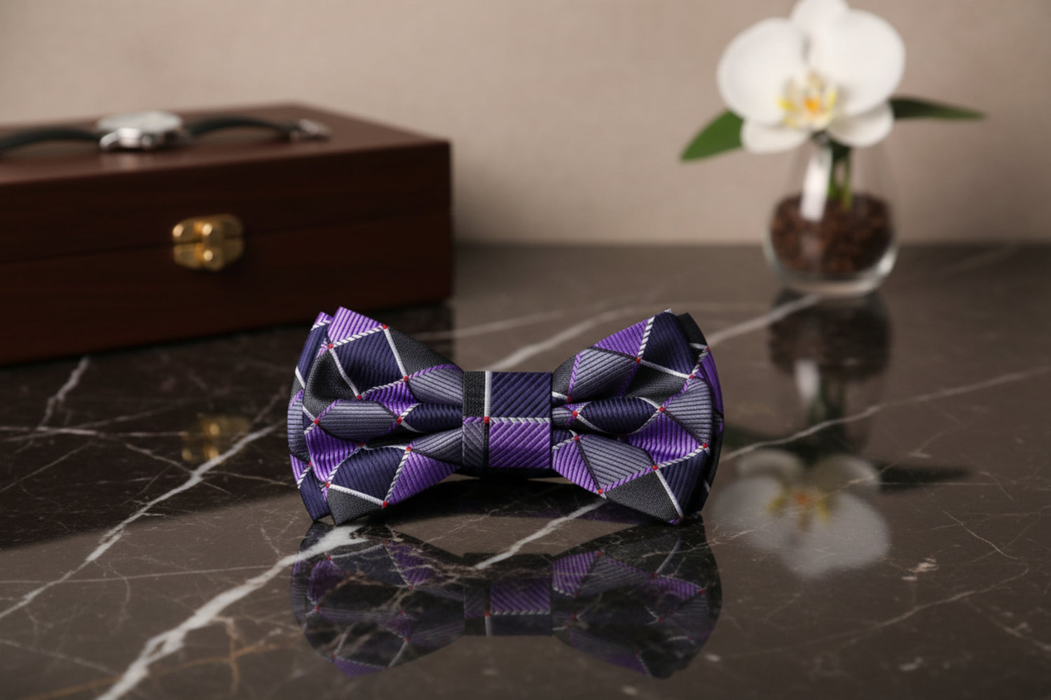 Pre Tied Purple Geometric Bow Tie||Purple