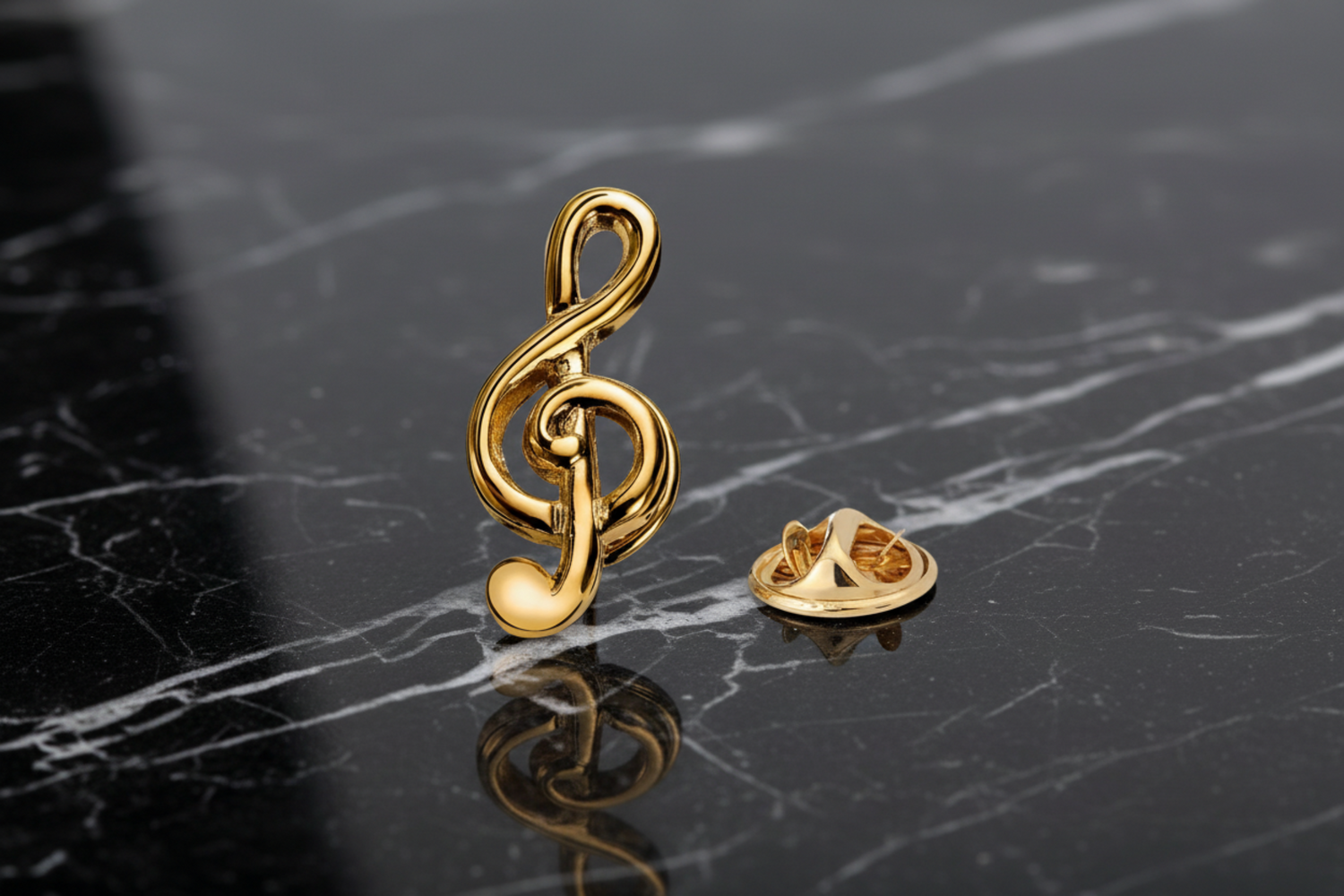 Gold Treble Clef Lapel Pin