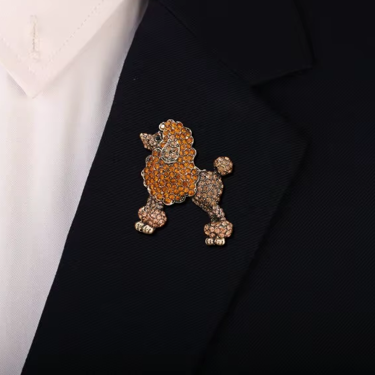 Lapel pin on suit