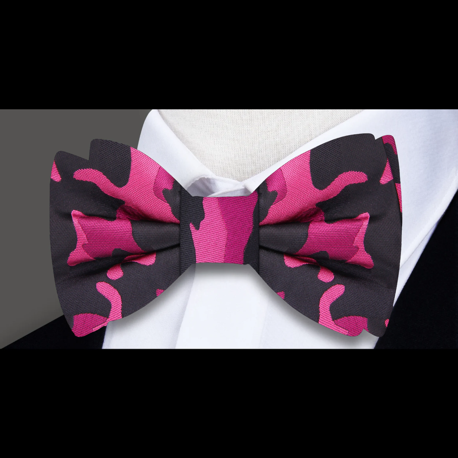 A Pink, Dark Pink, Black Color Fleck Camouflage Pattern Bow Tie 