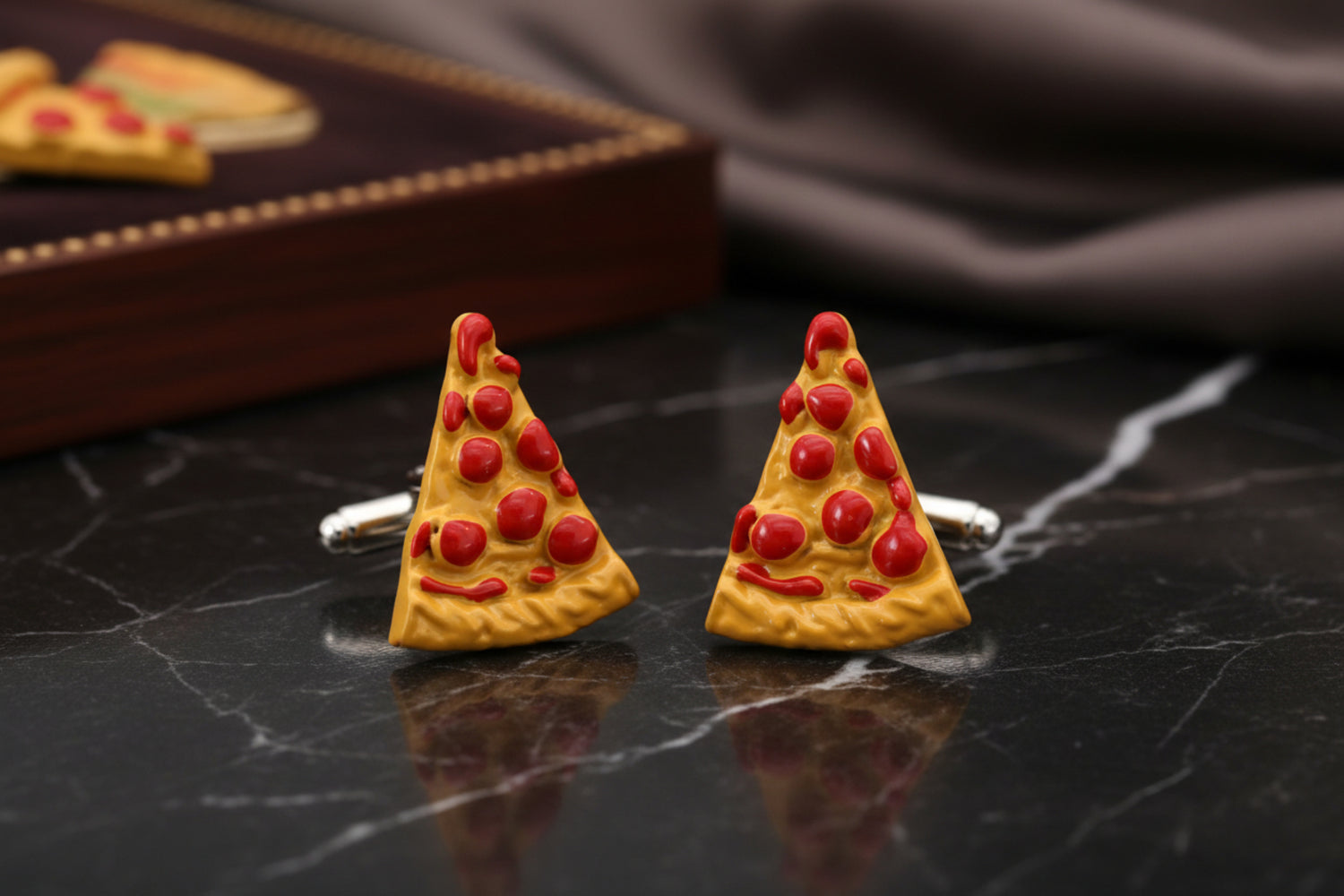 View 2: Pepperoni Pizza Cufflinks