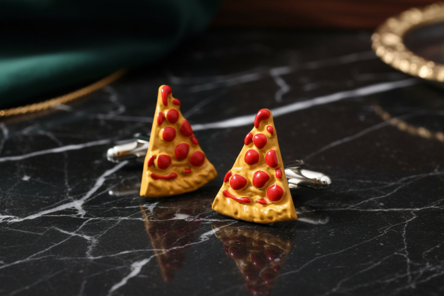 View 4: Pepperoni Pizza Cufflinks