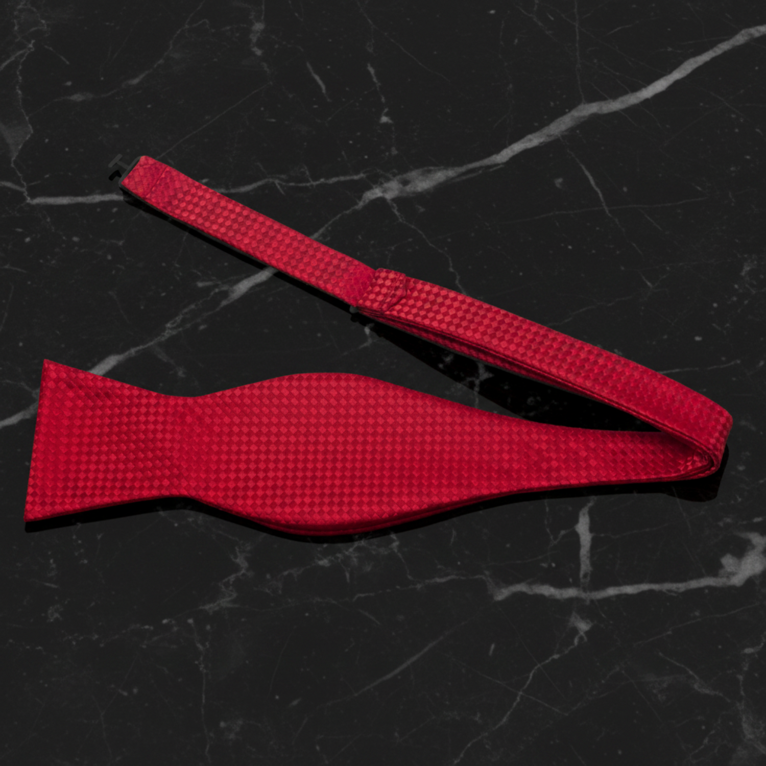 Red Diamonds Bow Tie