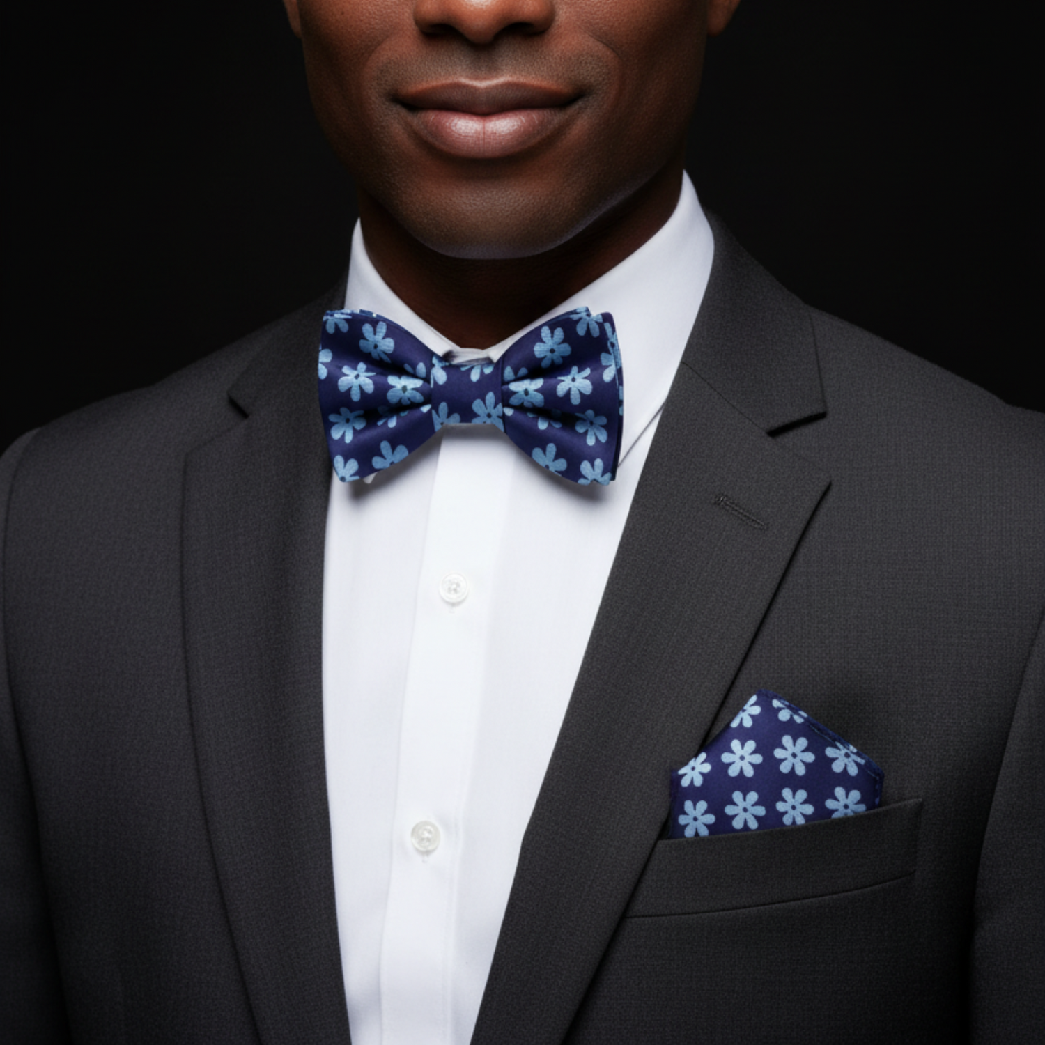 Blue Daisies Bow Tie and Square