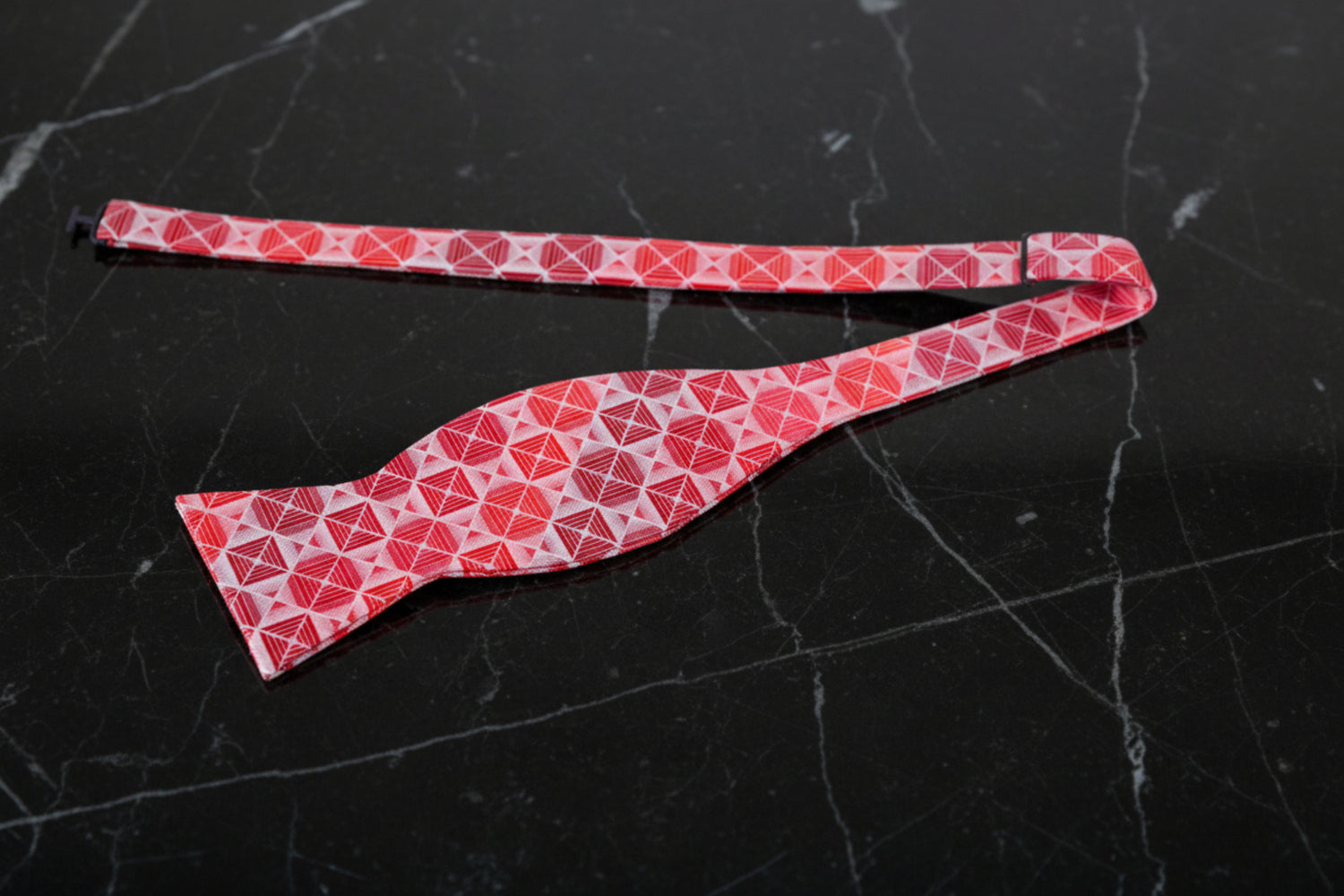 Shades of Red Geometric Bow Tie Self Tie