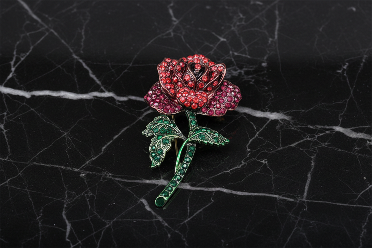 Small Green and Red Flower Lapel