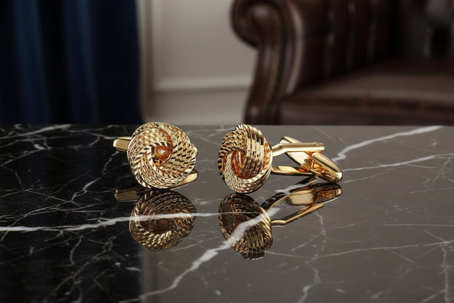 A 4 golden rings Knot Cuff-links||4 Gold Rings