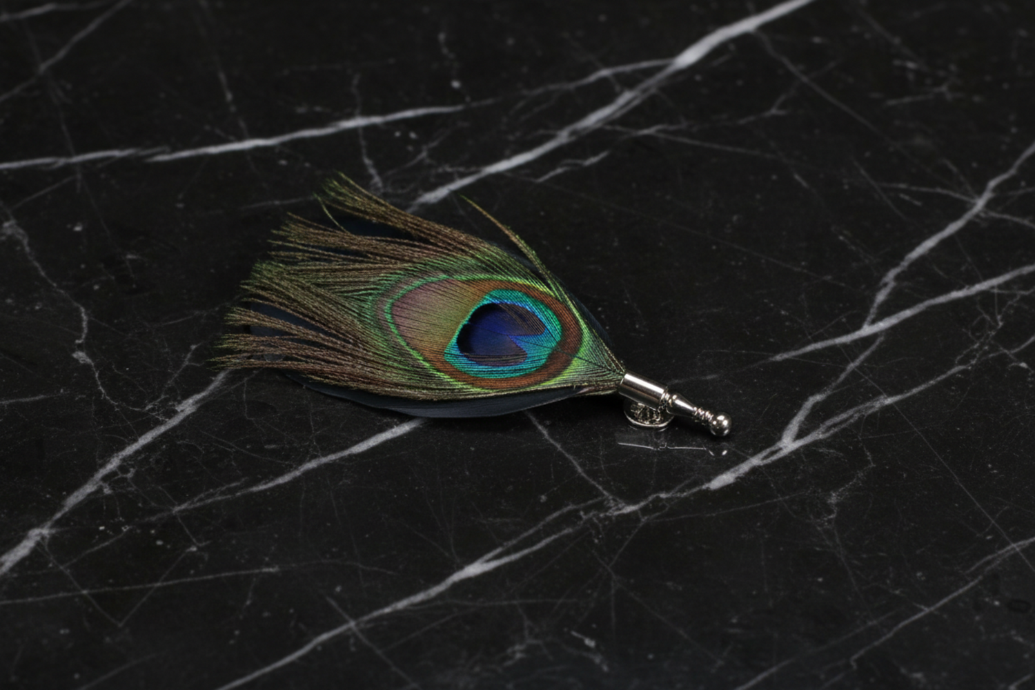 Green Peacock Feather Lapel Pin