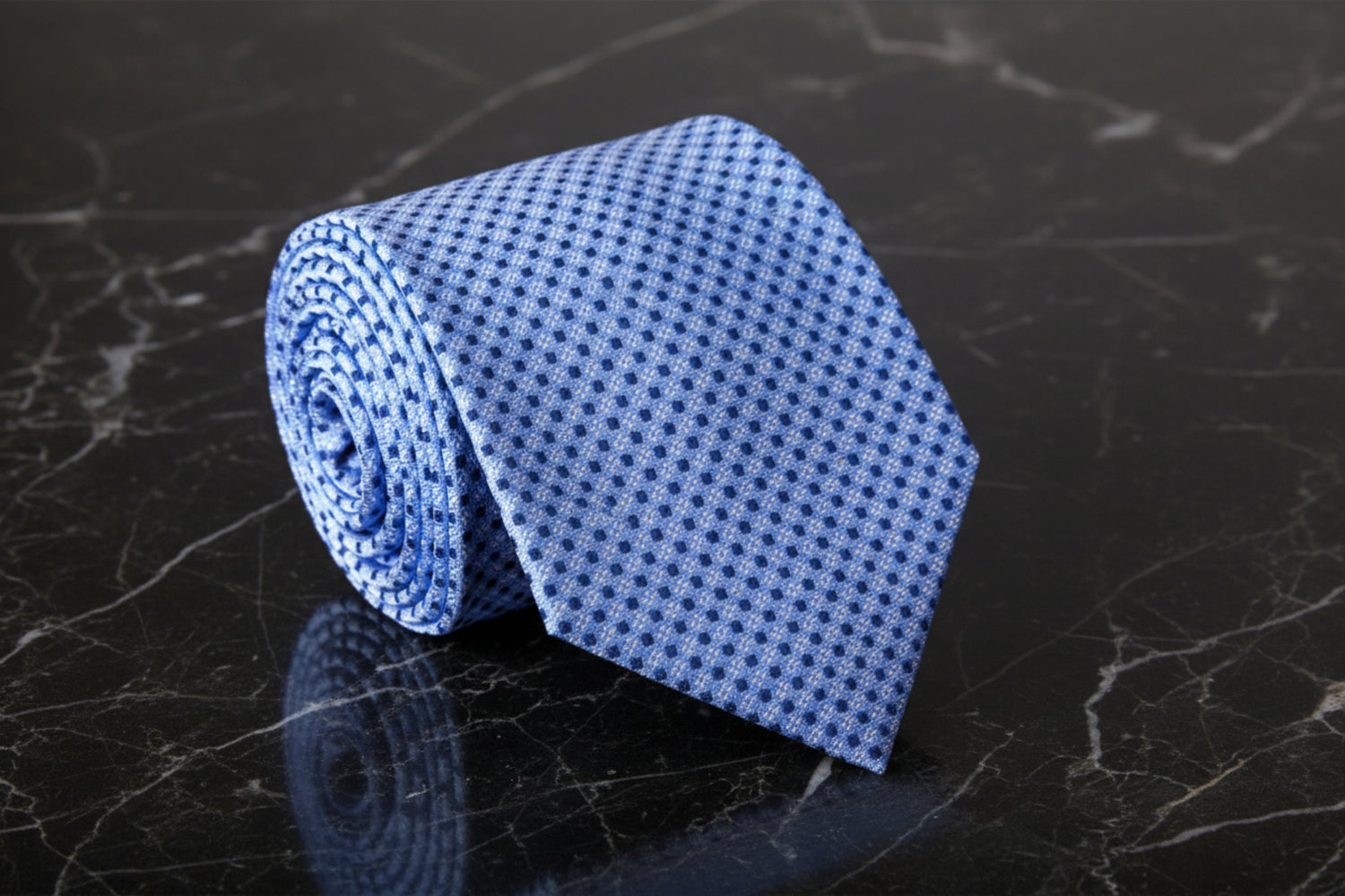 A Light Blue, Blue Geometric Dots Pattern Necktie 
