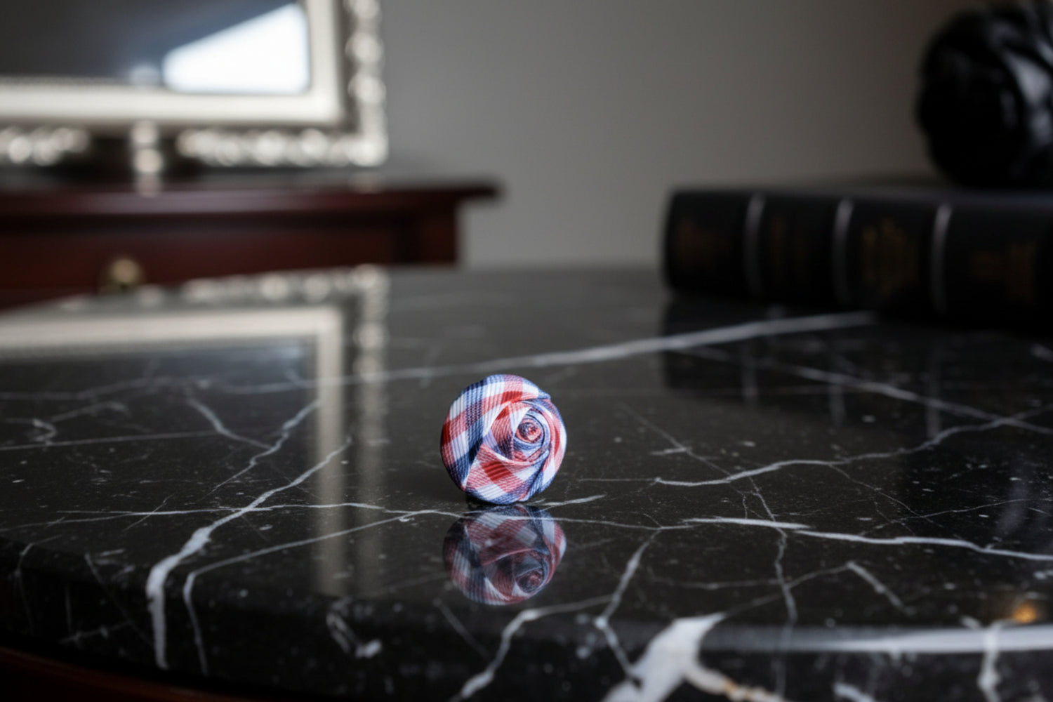 A Red, White, Blue Leopard Pattern Lapel Bud Flower