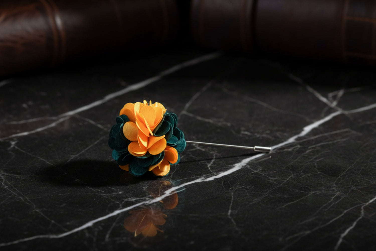A Green, Yellow Small Leaf Lapel Pin||Green, Yellow