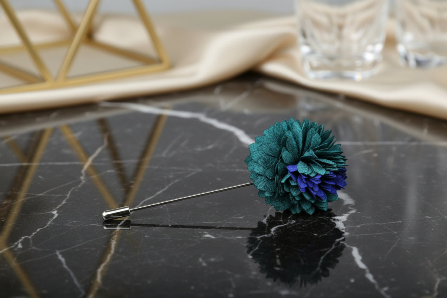 Main View: A Green, Blue Thin Petal Lapel Flower