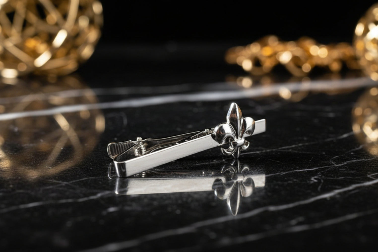 Alt View: Chrome Fleur De Lis Tie bar