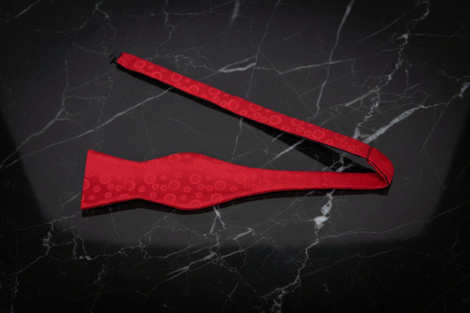 Self-Tie: A Red Polka Dot Pattern Self Tie Bow Tie