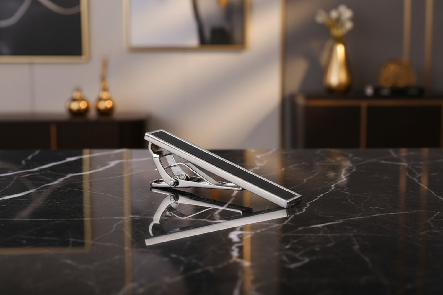 A Chrome, Black Square with Lines Design Tie bar