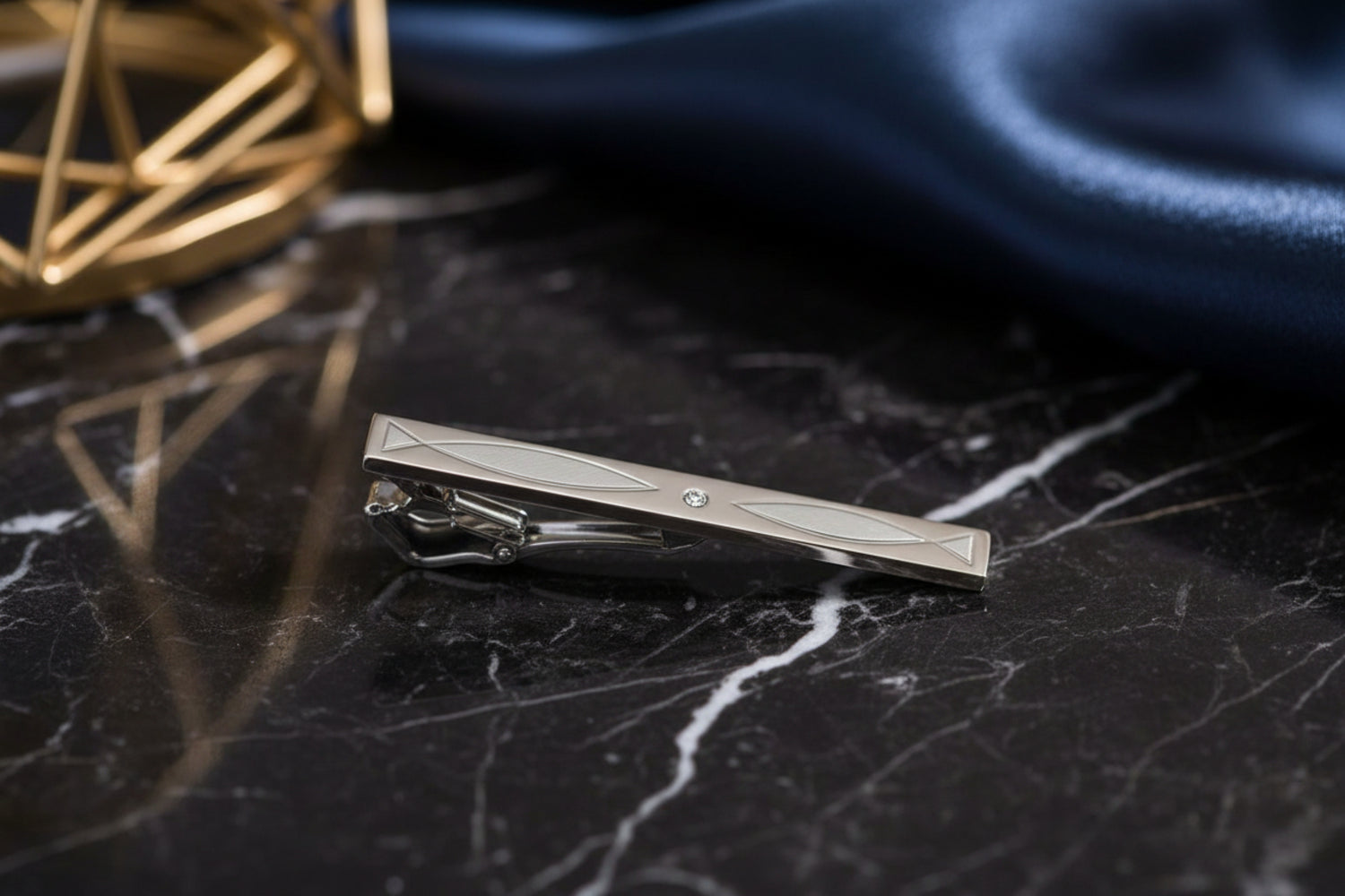 Unique Design Silver Tie Bar