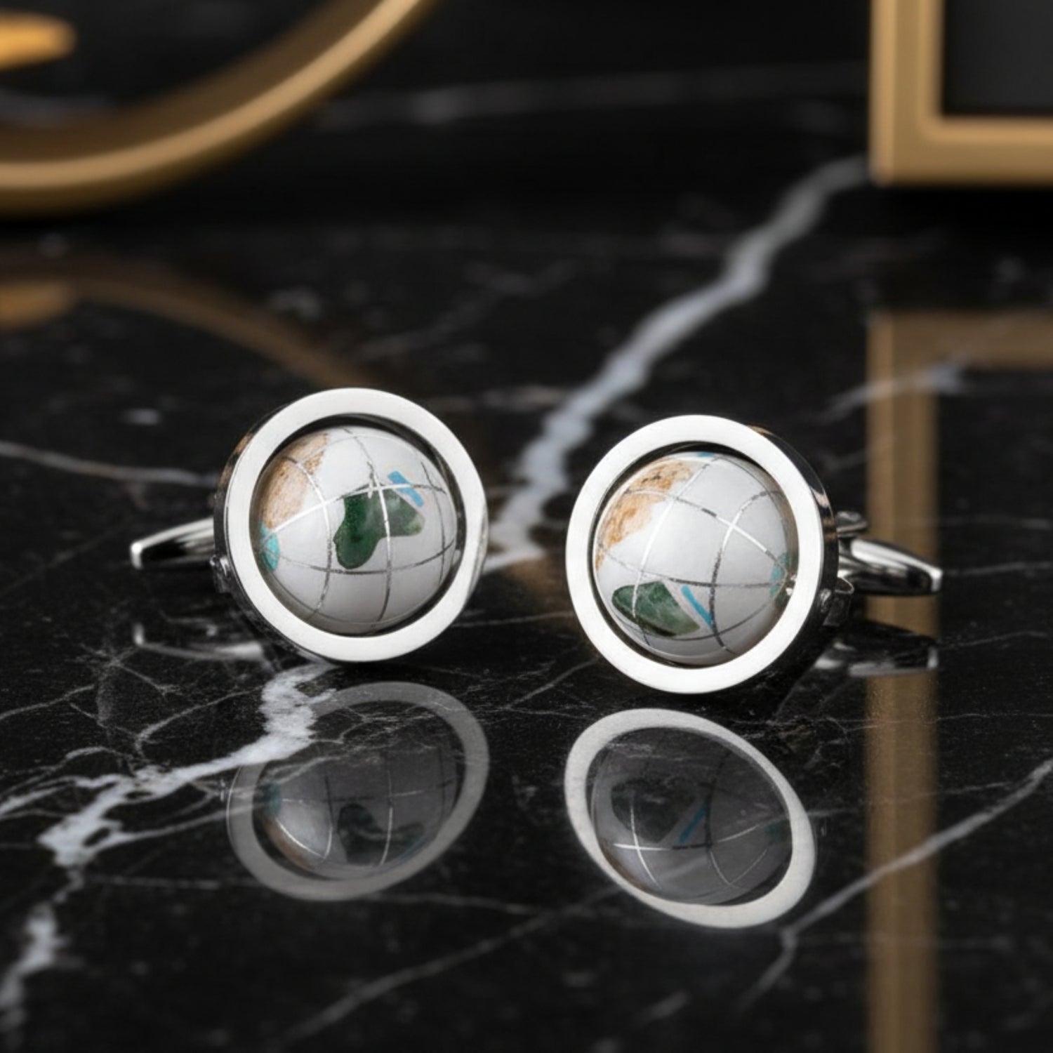 ||White Globe Cufflinks