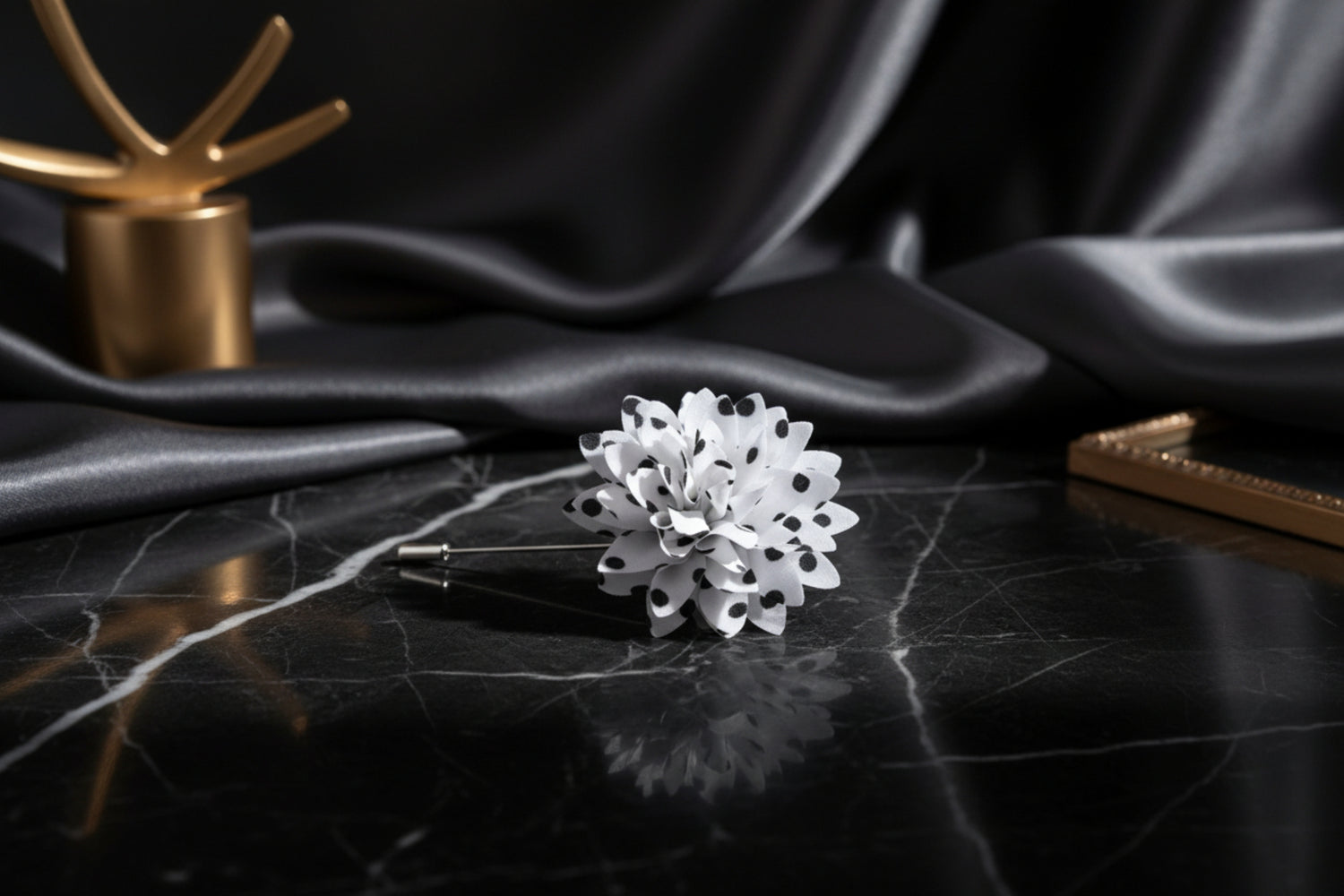 Main View: A White, Black Polka Dot Lapel Flower||White, Black