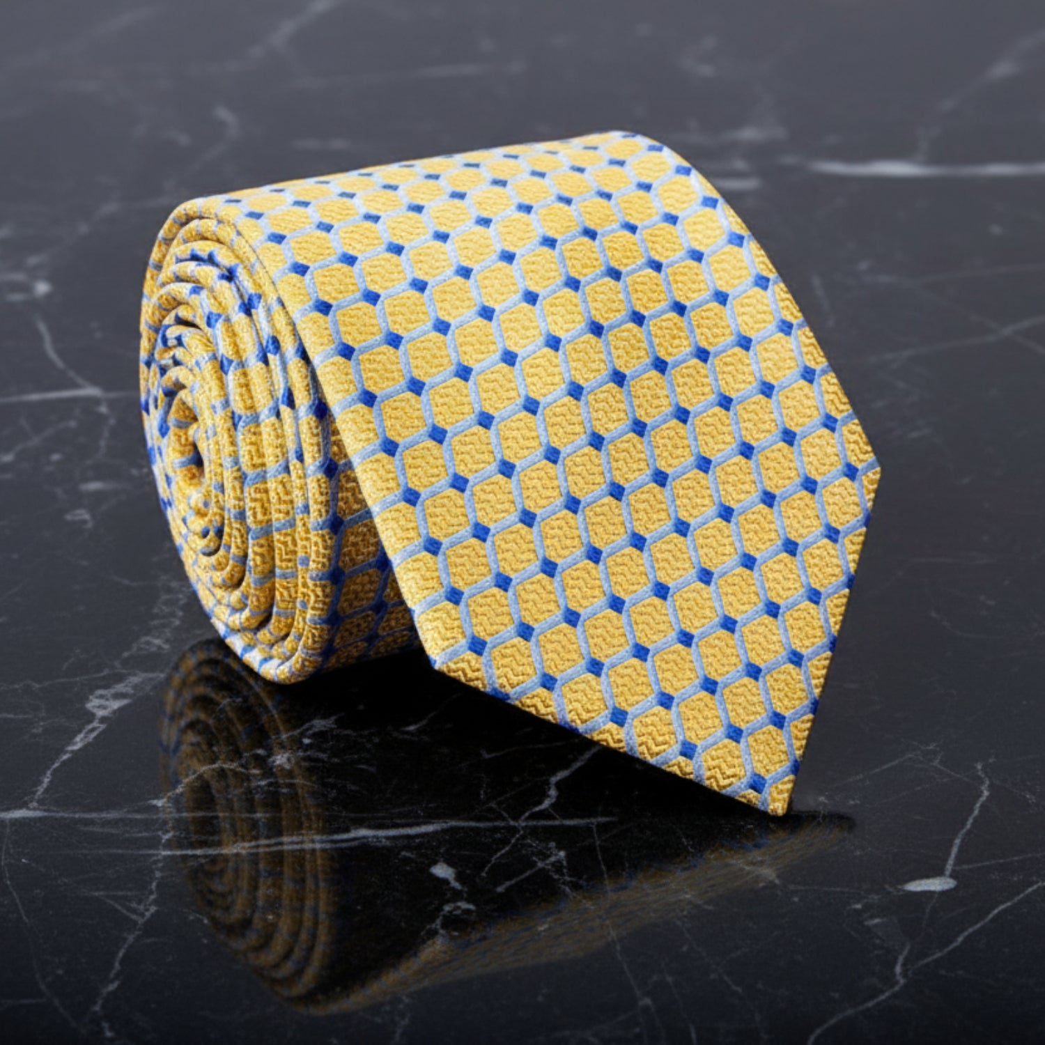 A Yellow, White, Light Blue Geometric Pattern Pattern Necktie